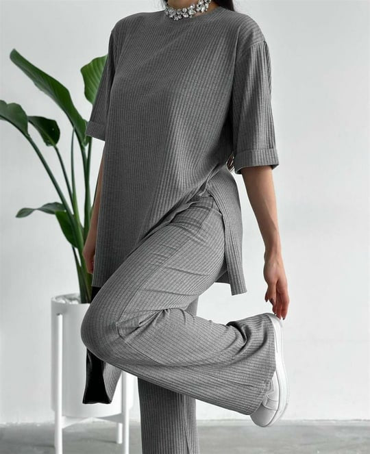 Women's Crew Neck Poor Sleeve Ribbed Camisole Two Piece Set